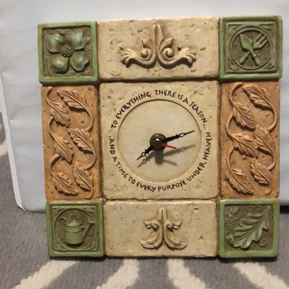 Russ Religious  Clock - Picture 3 of 5